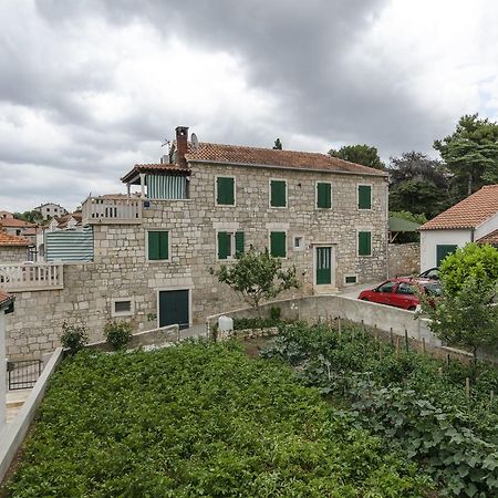 Apartments Jurica Postira Εξωτερικό φωτογραφία