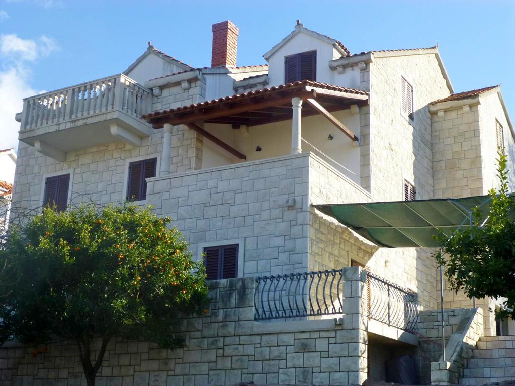 Apartments Jurica Postira Εξωτερικό φωτογραφία