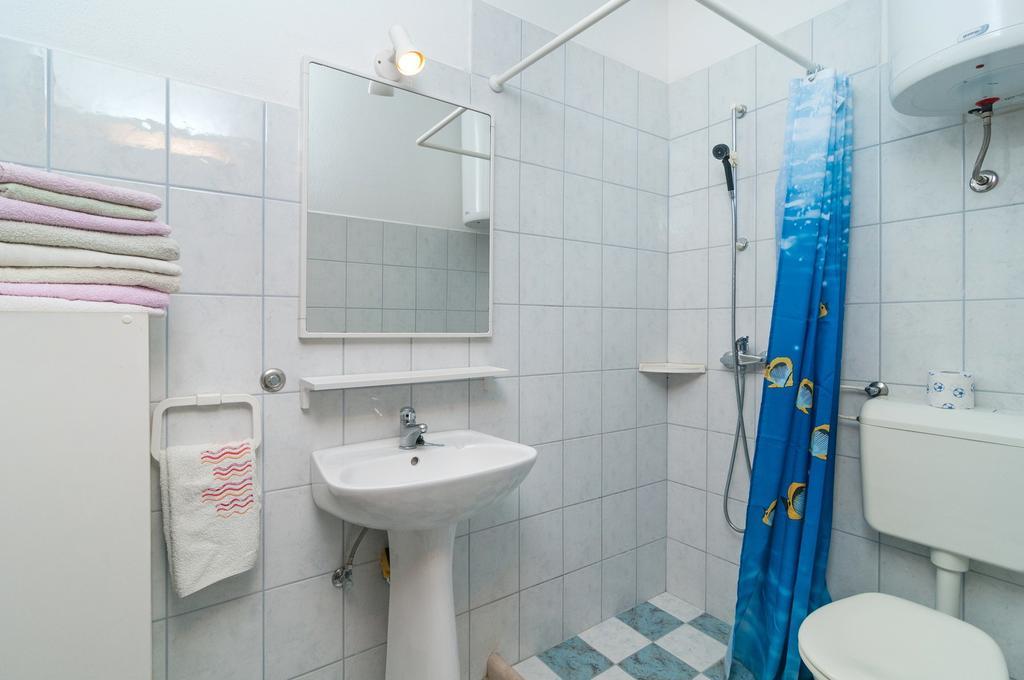 Apartments Jurica Postira Εξωτερικό φωτογραφία