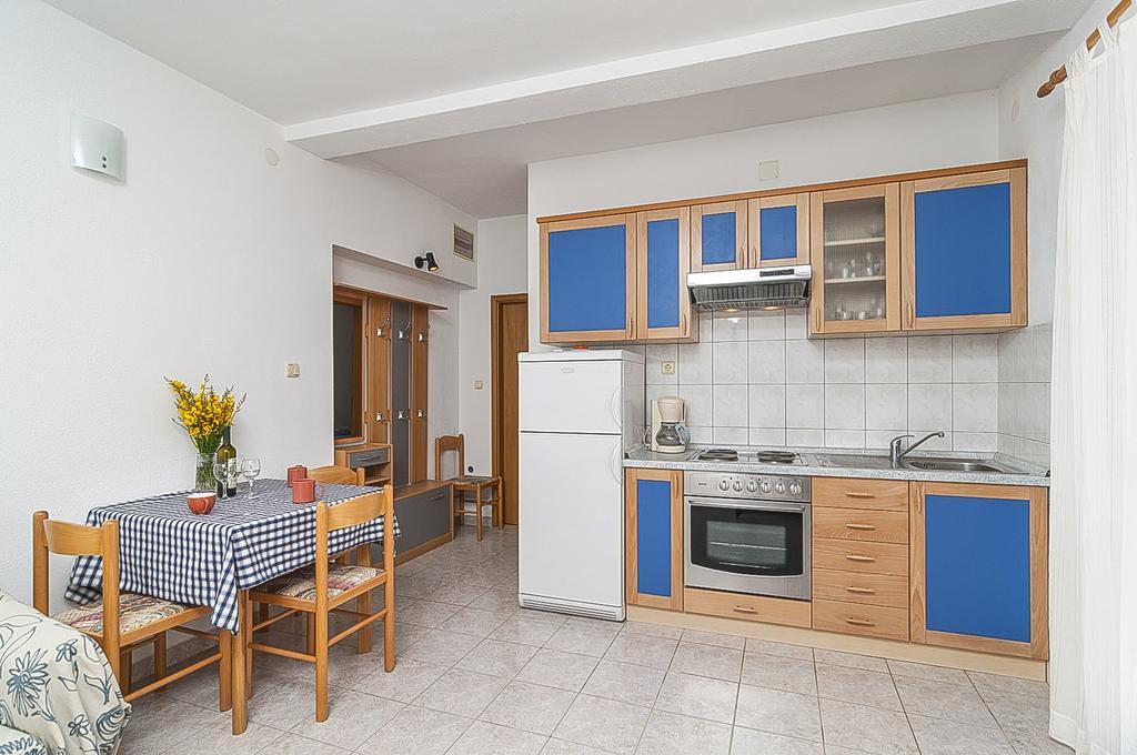 Apartments Jurica Postira Εξωτερικό φωτογραφία