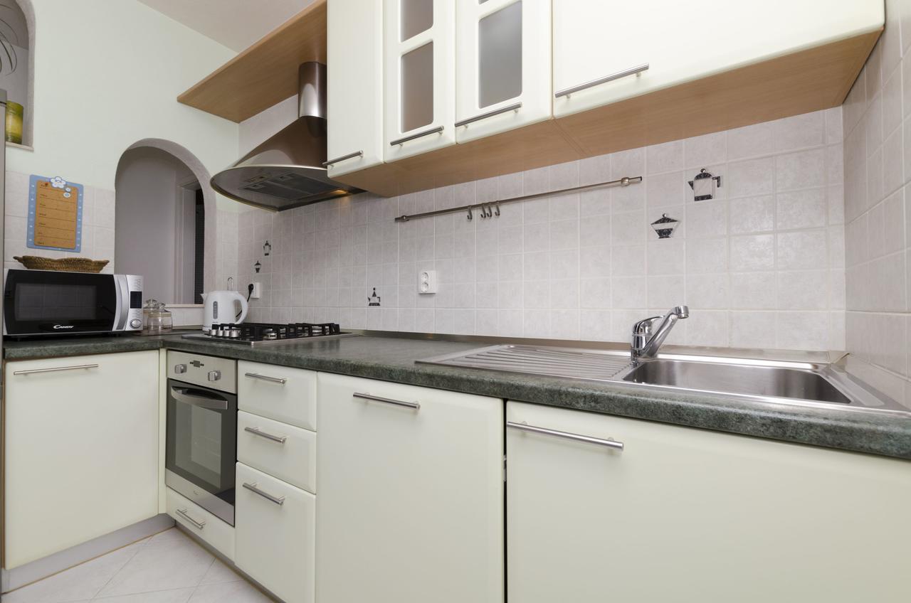 Apartments Jurica Postira Εξωτερικό φωτογραφία