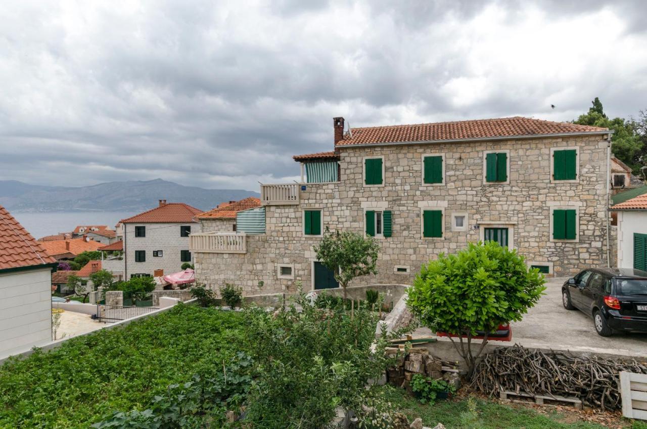 Apartments Jurica Postira Εξωτερικό φωτογραφία